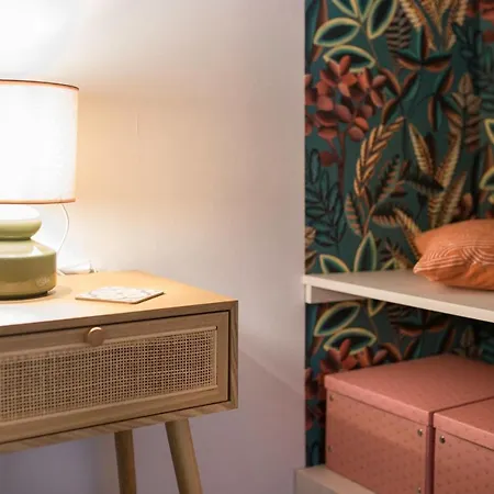 Apartment Seek And Hide - Csilla's Tiny Hideaway