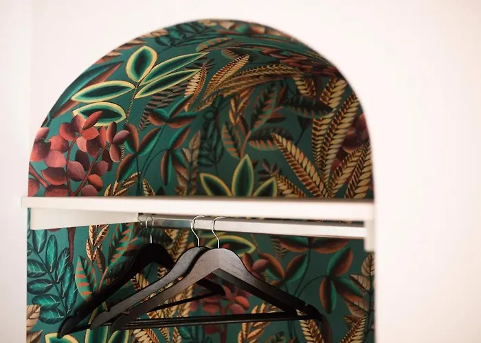 Seek And Hide - Csilla's Tiny Hideaway