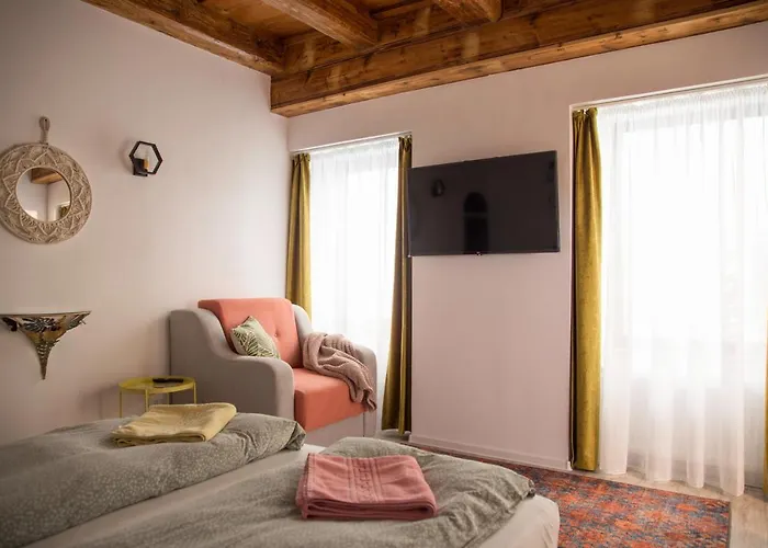 公寓 Seek And Hide - Csilla's Tiny Hideaway 布拉索夫