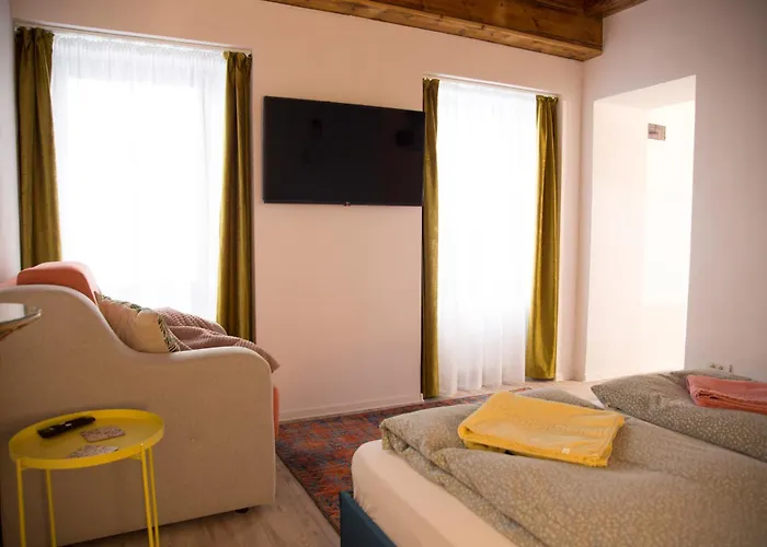 Seek And Hide - Csilla's Tiny Hideaway * 布拉索夫